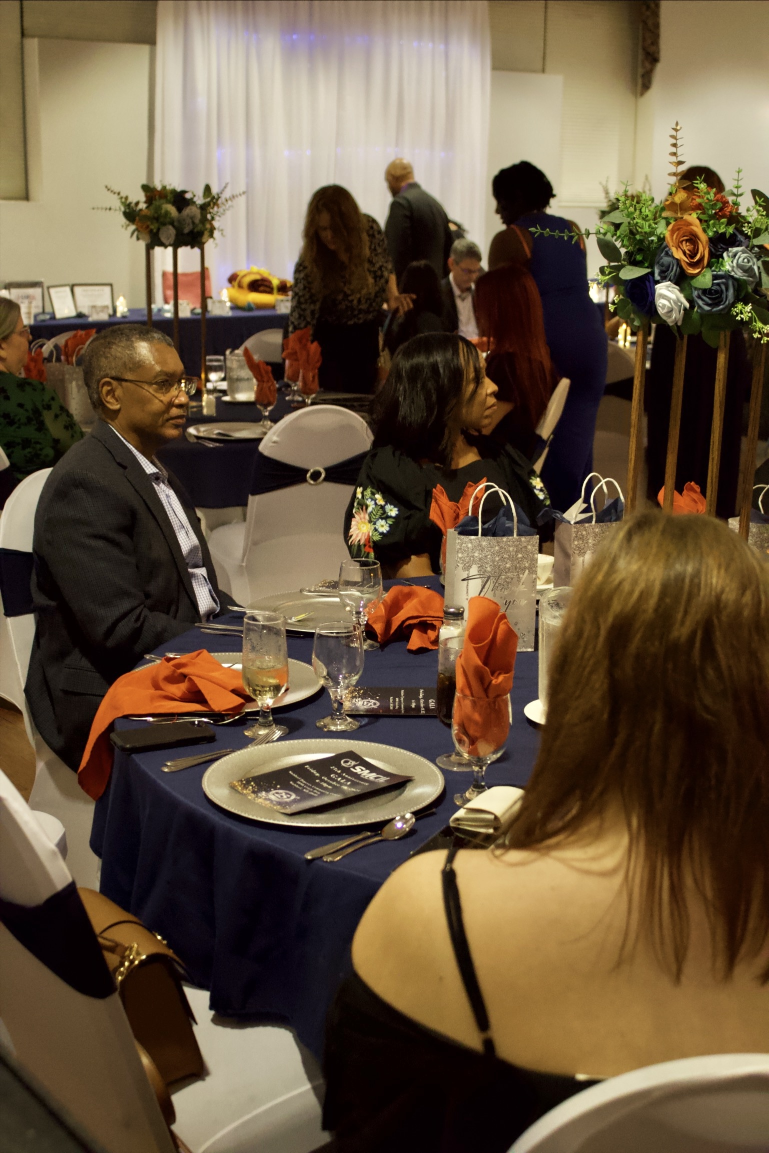 Gala Slideshow - Guests at table